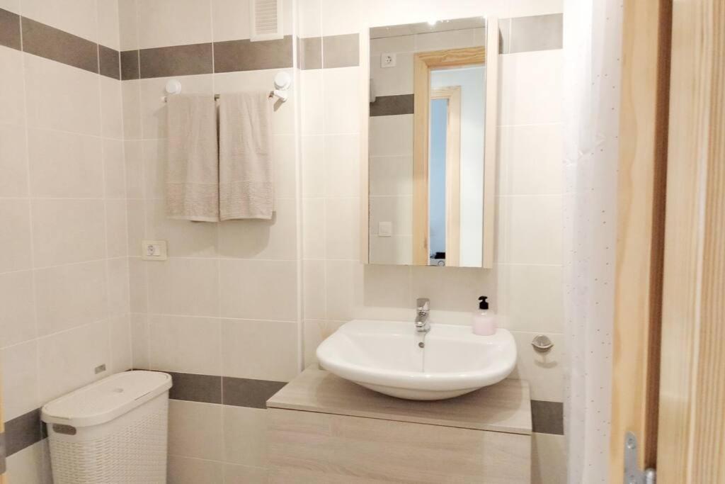 Residencial Azahar, Piscina Y Parking Gratis *